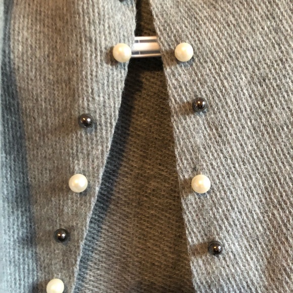 Capes - Picture 2 of 4